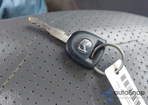 2004 Mazda Mazda6 S из США, поврежденный, VIN 1YVFP82D245N92850